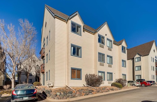 Englewood Apartment | BC71276 Awesome Studio