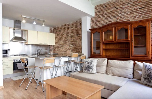 El Raval Apartment | BCN-RENTALS RAMBLA 4, just 7-10 min to Ramblas. In the center