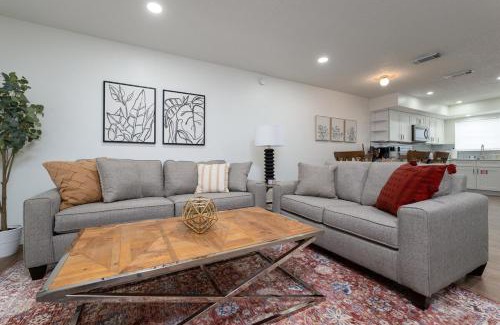 Jacksonville Beach House | Be A Nomad 3bed home 1 block from amazing beach