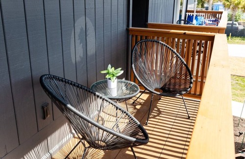 Jacksonville Beach House | Be A Nomad | New Listing l 2br 3 blks to beach - C