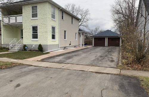 Welland House | Be At Home Away From Home