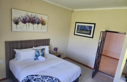 Kempton Park Apartment | Be our guest on 2nd