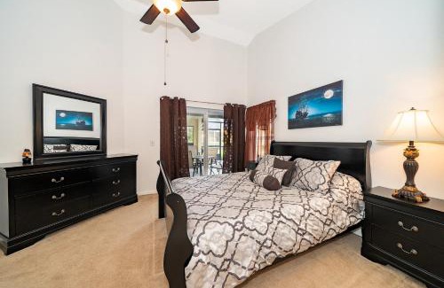 Crescent Lakes House | Be Our Guest
