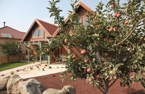 Kela Alon Cabin | Be-Taam Ahava Suites