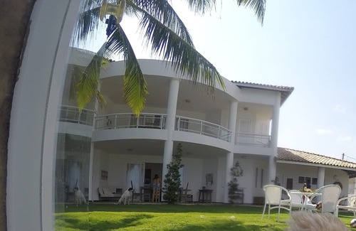 Vera Cruz House | Beautiful House Waterfront, Cond. Golden Lagoon next to Club Med.