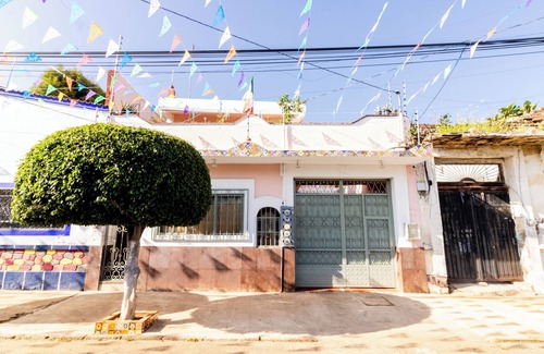 Puebla House | Beautiful little house El Refugio in Mi Querido Santiago, near downtown Puebla.