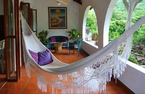 Mizata House | Beach House Surf and Relaxation Get Away from it All!