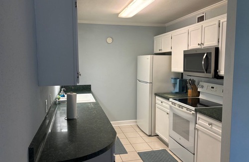Corpus Christi Condo | Beach Access Across the Street, Shared Heated Pool