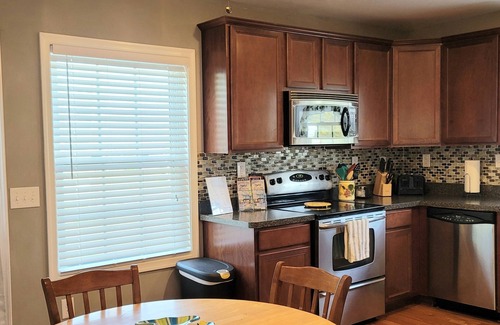 Colonial Beach Cottage | Beach Access Cottage ~ Come Enjoy The Beach Life, Walk to The Beach and Grilling