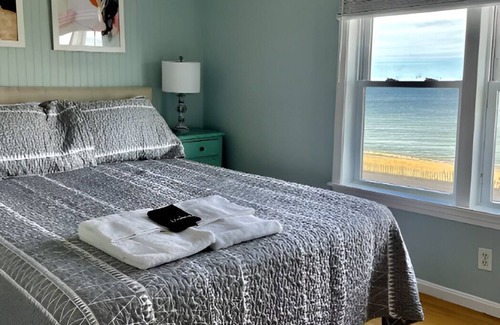 Salisbury Beach House | Beach Access - Free Parking - Grill