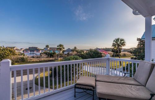 Oceanmarsh Subdivision House | Beach Access - Golf Cart Included - Views of the Marsh and Harbor River - Sleeps 10