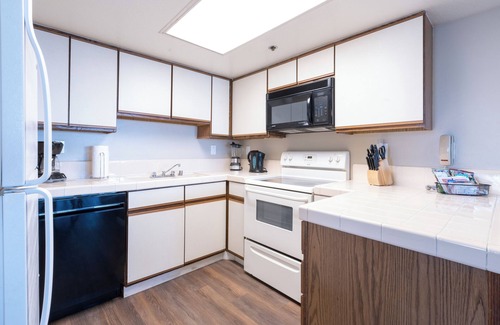 Capistrano Beach Hotel | Beach Access & Memorable Stay! 3 Relaxing Units w/Kitchen, Parking Onsite, Pool