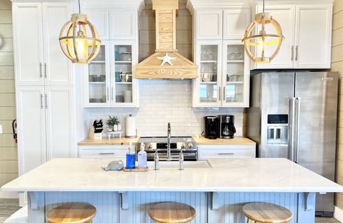Lower Grand Lagoon House | Beach Access + Golf Cart + Beach Chair/Umbrella Service + Unique Kids Loft