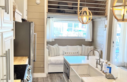 Lower Grand Lagoon House | Beach Access + Golf Cart + Beach Chair/Umbrella Service + Unique Kids Loft