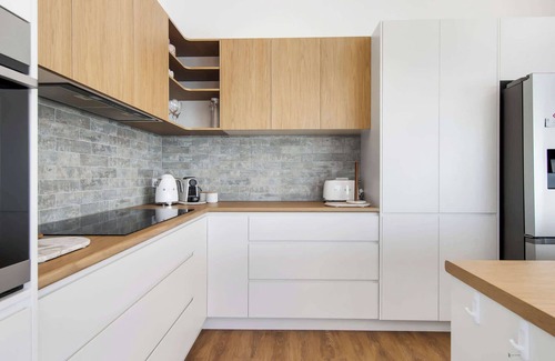 Malua Bay House | Beach Access & Water Views | Garden Bay Retreat