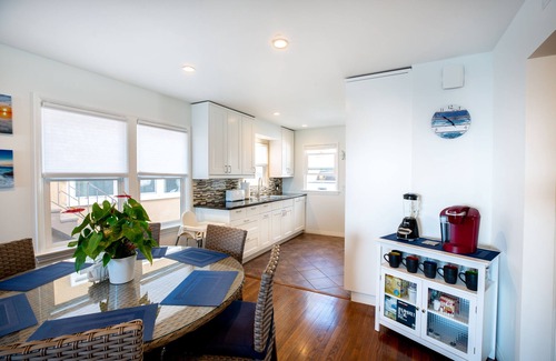 Belmont Shore House | Beach across the street, Alamitos Bay steps away! No hidden Fees!
