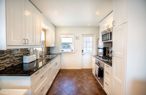 Belmont Shore House | Beach across the street, Alamitos Bay steps away! No hidden Fees!