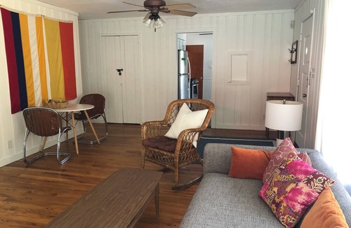 Miller Beach Cottage | Beach and backyard 4-bedroom cottage