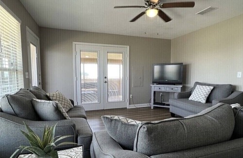 Gilchrist House | Beach And Bay offers the best of both worlds! Both beautiful views in one house