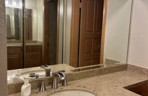 El Segundo Condo | Beach and Big City of LA --- Enjoy Both At Our El Segundo Condo!
