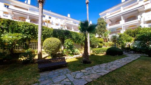 Guadalmina Apartment | Beach and golfside apartment in Guadalmina