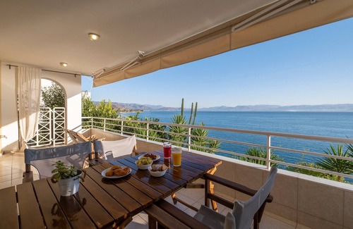 Kiveri Apartment | Beach Apartment | unique sea view balcony | near Nafplio, Mycenae, Epidaurus