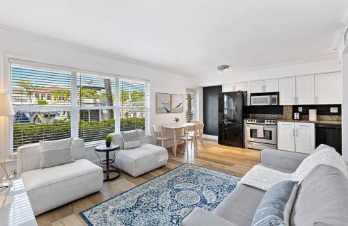Hendricks and Venice Isles Apartment | Beach Apt with Waterview in Las Olas Blvd