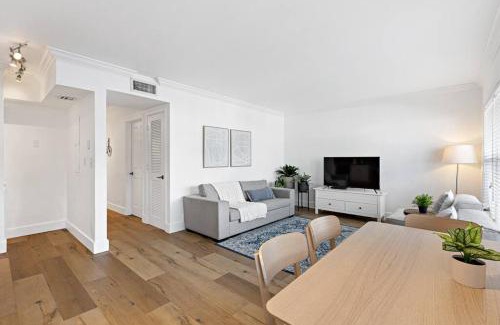 Hendricks and Venice Isles Apartment | Beach Apt with Waterview in Las Olas Blvd
