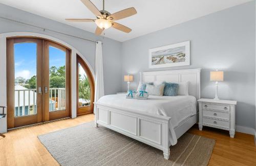 Bel Air House | Beach Bay Getaway! Bayfront 4BR 4BA House Sleeps 12 Private pool Boat dock