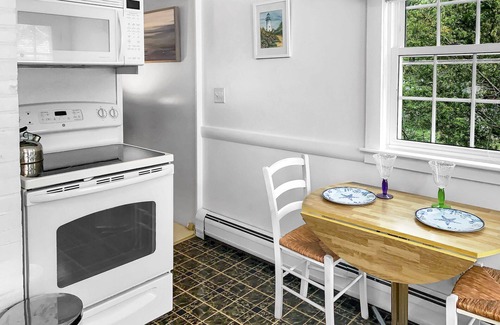 Harwich Port House | Beach Bliss at The Sandpiper Cottage