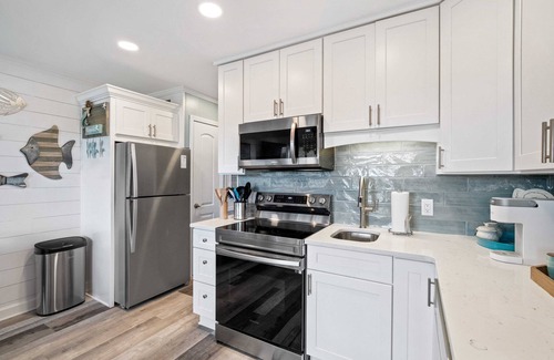 Folly Field Condo | Beach Bliss 4U - Oceanfront Resort - Beachy Beautiful Condo w/Views - OV A311