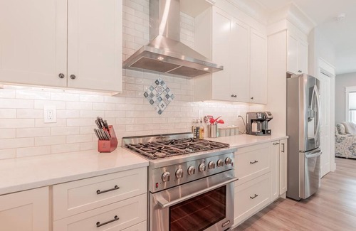 Town Bank House | Beach Block Brand New 4 Bed/3 Bath Home with Pool