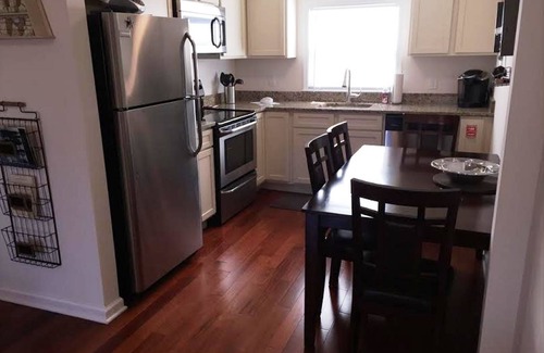 North Wildwood Condo | Beach Block Condo in North Wildwood with a POOL!