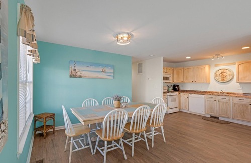 Cape May - Wildwood Condo | Beach Block - steps away from Beach and Boardwalk