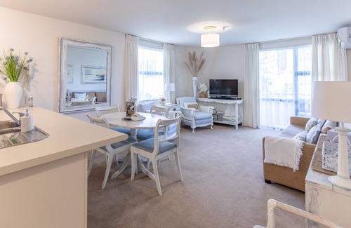 Mount Maunganui Apartment | Beach Break Escape at the base of Mt Maunganui