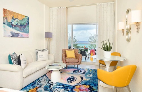 Blue Waters Hotel | Beach Break in Rockley Beach! Two Comfortable Suites, Pool, Free Breakfast!
