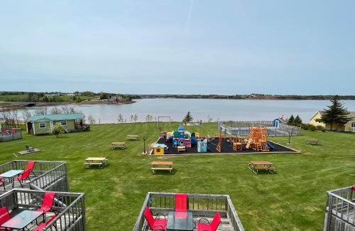Bayview Resort | Beach & Breeze Cottages