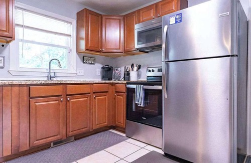 Murraysville House | Beach Bum Game House Games and Salt Pool