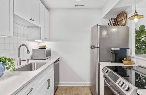 North Carolina Coast Apartment | Beach Bungalow 1 block to the beach! Pool