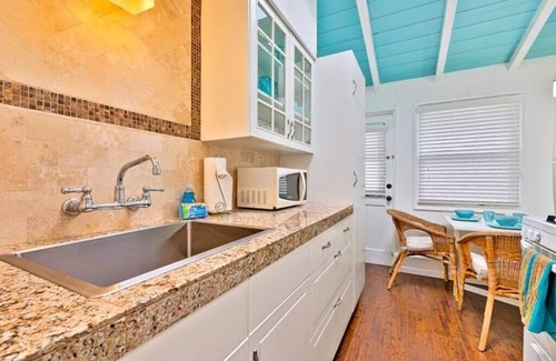 La Jolla Shores Apartment | Beach Bungalow 1 with Private Outdoor yard