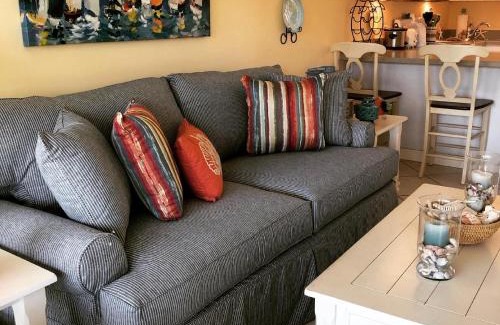 Fort Pierce Apartment | Beach bungalow at Ocean Village