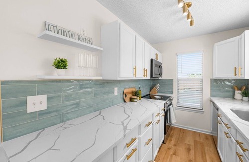 North Beach House | Beach Bungalow. Near beach, shopping & dining, & Naval Station Mayport!