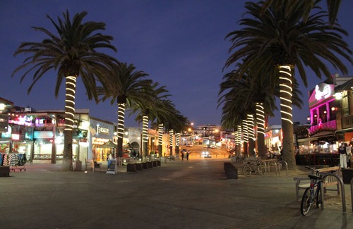 Hermosa Beach Apartment | Beach Bungalow - Only steps from the beach, bars and entertainment.