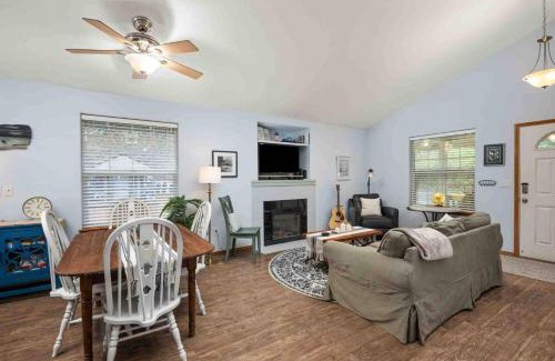 Rockaway Beach House | Beach Bungalow