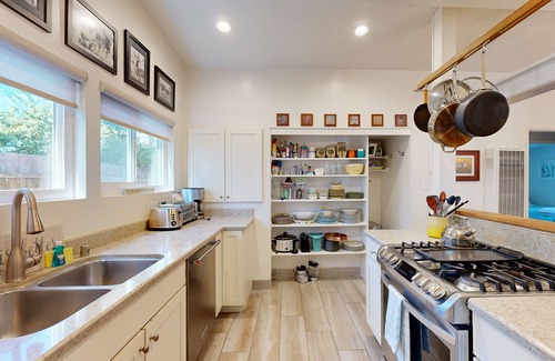 Pierpont Bay House | Beach Bungalow w/Patio & Outdoor Shower ' Steps to Ocean & Restaurants