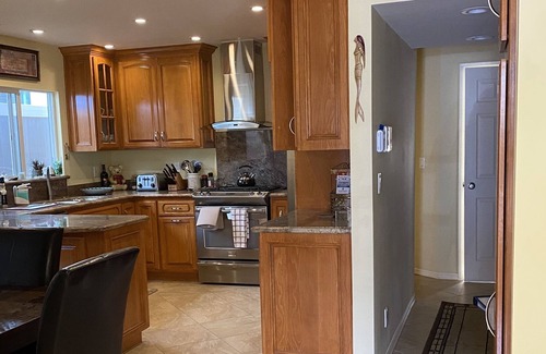 Hollywood Beach House | Beach Classic & Tropical Backyard Bliss!