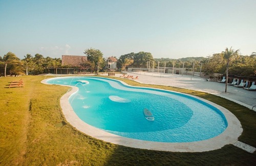 Tierra Bomba Island Villa | Beach Club Hi Cartagena