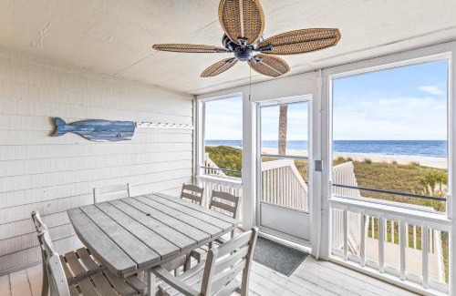 Isle of Palms Apartment | Beach Club Villa 32 - Newly Renovated! Direct Oceanfront