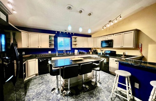 Huron Condo | Beach Community Cottage - 3 bdrm/2bath