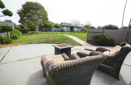 Rio del Mar Condo | Beach Condo with Pool Access, Quick Walk to Beach